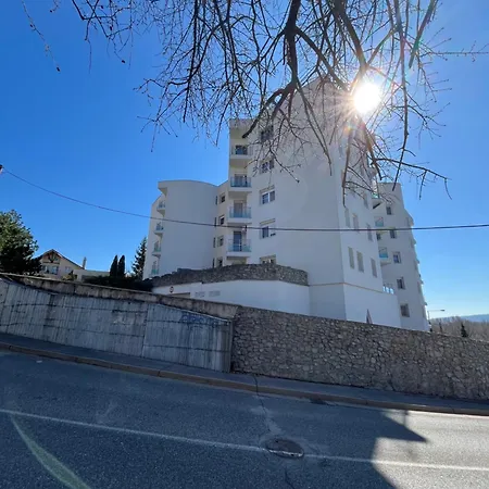 Butterfly Residence,165m2 Spacious With 4 Free Parking Spaces,playground And Gym Apartman *